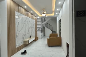 Bán nhà Hoàng Văn Thái – 28m2 – 4 tầng – lô góc – ngõ ba gác – cạnh phố.