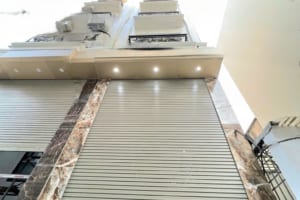 Bán chung cư mini Chùa Láng – 12 phòng khép kín Diện tích 68m², 2 mặt thoáng – 7 tầng, có thang máy, nội thất đầy đủ