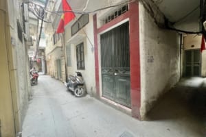 Nhà đẹp lô góc, 25/30m2, 4 tầng, 4 ngủ – ngõ thông Hồng Mai – Hòa Bình 7 – giá 3,6 tỷ